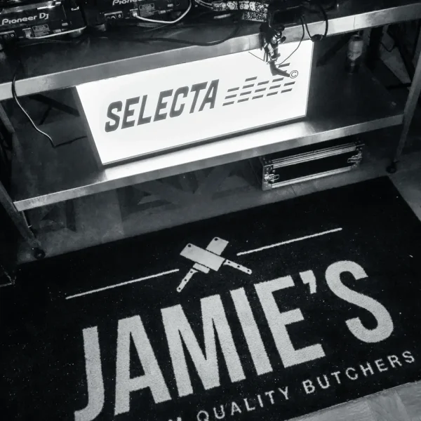 jamies jamies